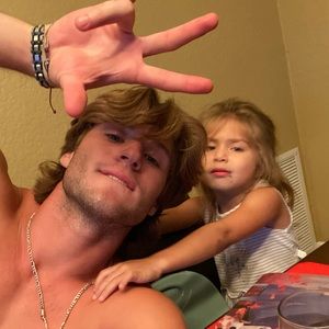 Meet your Posher, Jonathan